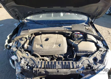 2017 Volvo S60 T5 Dynamic z USA, uszkodzony, nr VIN YV126MFL6H2439763